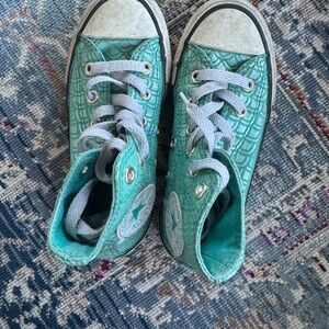 Converse Blue and Gray Sneakers Classic Low-Top Style